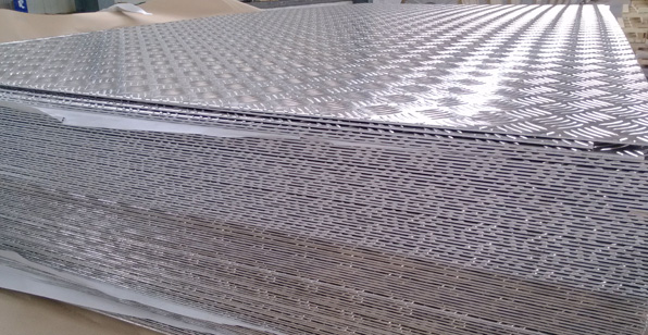 花紋（wén）鋁板係（xì）列